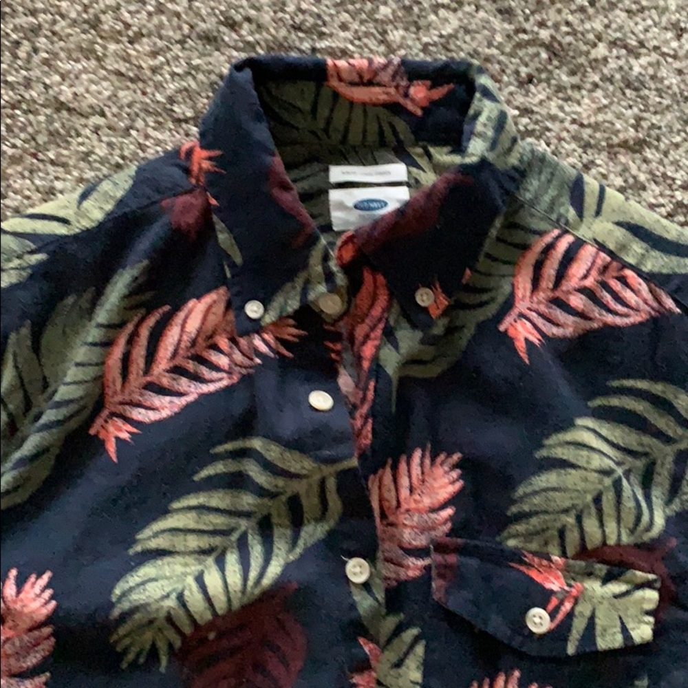 Old Navy short sleeve button up